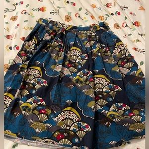 High waisted skirt with pockets so cute!!!